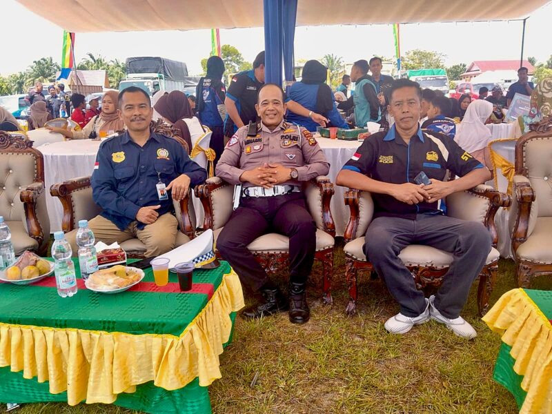 Foto Bersama Ipda Amsari SH & Donal Antoni Sitorus 