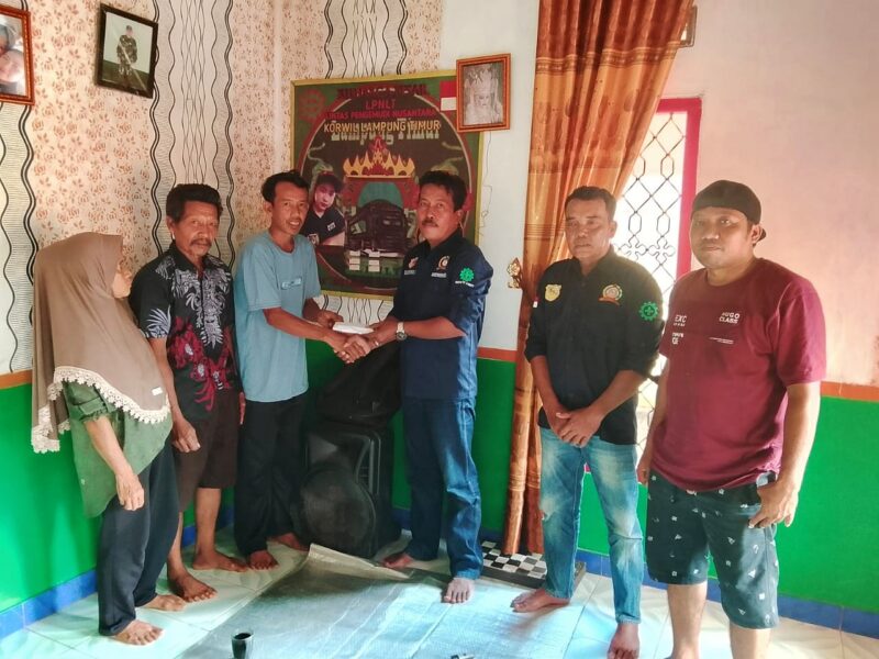Penyerahan Donasi Tali Asih Kapada Kelurahan Almarhumah Kiki 