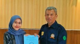 Sudarnoto (PI-A14BEJ) Ketua SISKOM-PN kota Surakarta Serahkan Dokumen 