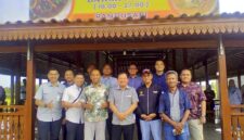 Foto Bersama Prof. Dr. dr. Terawan Agus Putranto, Sp.Rad (K). Dan Rombongan 