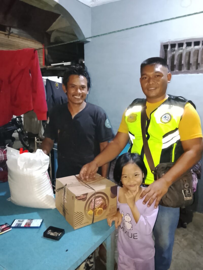 Penyerahan Bantuan Terdampak Banjir 