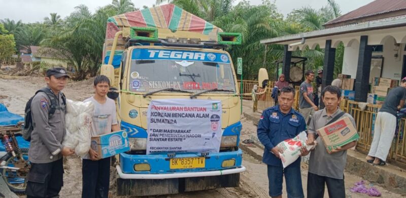 Pendistribusian Bantuan Bencana dari Masyarakat Siantar, PT Nagori Estate dan SISKOM-PN Tiba di lokasi 