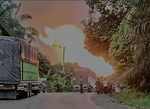 Antrian Panjang Dampak Kebocoran Pipa Gas 