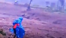 PURBALINGGA — Banjir bandang menerjang wilayah utara Kabupaten Purbalingga setelah hujan deras terus mengguyur sejak Jumat malam (23 Januari 2026).