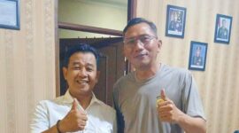 Rd Yadi Suryadi, Penasehat Organisasi Sistim Komunikasi Pengemudi Nusantara (SISKOM-PN) Provinsi Jawa Barat, melakukan kunjungan silaturahmi sekaligus diskusi santai bersama Kasat Subdit PAM OBVIT Ditlantas Polda Jawa Barat, AKBP Wira Sitriana K, S.Mn., di Bandung, Jawa Barat.