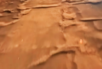 Fly Over Pamanukan berlubang Membahayakan keselamatan Pengendara 