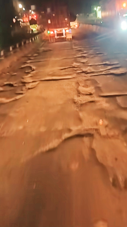 Fly Over Pamanukan berlubang Membahayakan keselamatan Pengendara 