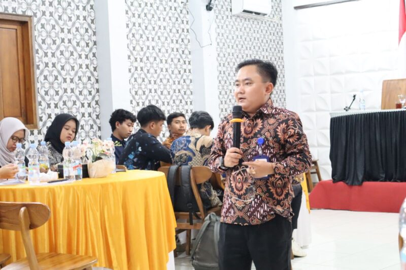 Farco Siswanto Raharjo, S.Sos M.Msi, Dewan Pengarah Organisasi Sistim Komunikasi Pengemudi Nusantara Menyampaikan pandangan resmi terkait implementasi kebijakan Zero Over Dimension Over Load (Zero ODOL). 