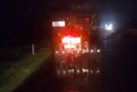 Solidaritas Pengemudi: Bondan Bantu Sopir Mogok di Tol Pemalang–Cirebon Saat Hujan Gerimis