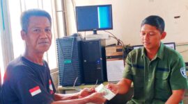 Klarifikasi terkait STNK kendaraannya di kawasan Pergudangan Kosambi Permai pada Sabtu (04/03/2026).