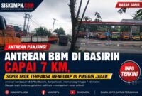 Antrean truk logistik di SPBU Basirih, Banjarmasin, mencapai sekitar 7 kilometer. Sejumlah sopir terpaksa menginap di pinggir jalan akibat kelangkaan solar subsidi.