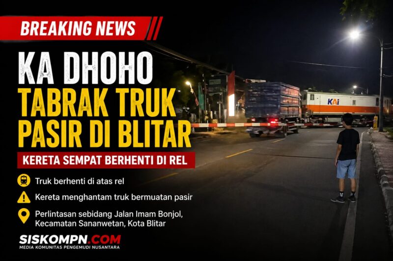 Kereta Api Dhoho menabrak truk bermuatan pasir di perlintasan sebidang Jalan Imam Bonjol, Kota Blitar. Truk sempat berhenti di atas rel hingga menyebabkan kereta berhenti di lokasi kejadian.