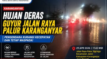 Kondisi hujan deras Jalan Raya Palur Karanganyar saat malam hari, pengendara kurangi kecepatan karena jalan licin