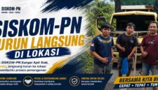 laka truk Pekanbaru akibat lubang jalan