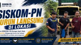 laka truk Pekanbaru akibat lubang jalan